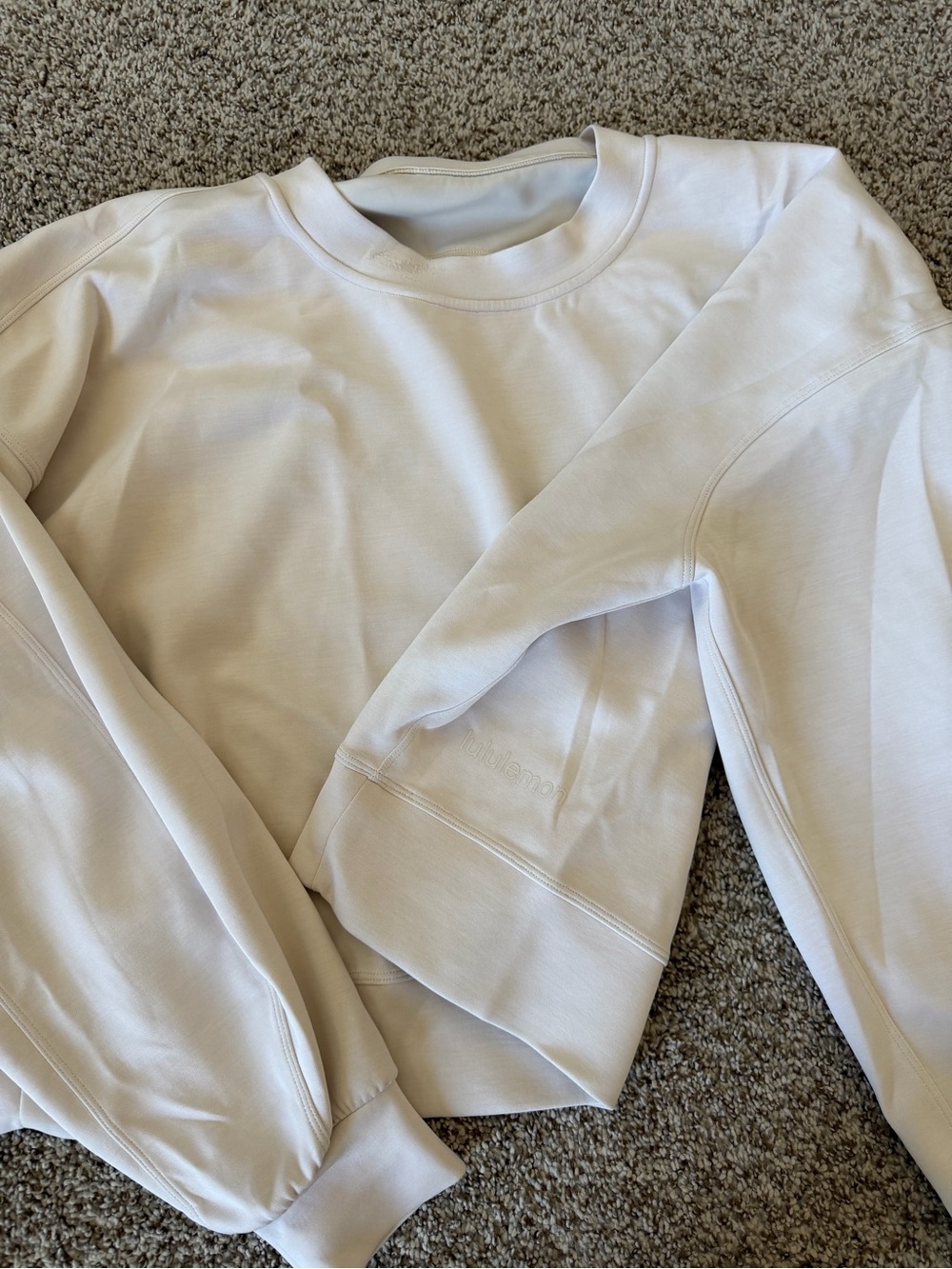 Lululemon softstreme Cream Crewneck Sweatshirt